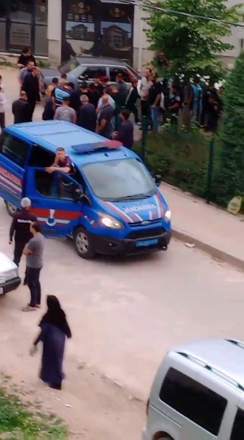 4 Kişinin Yaralandığı Kavgada 1 Kişi Tutuklandı