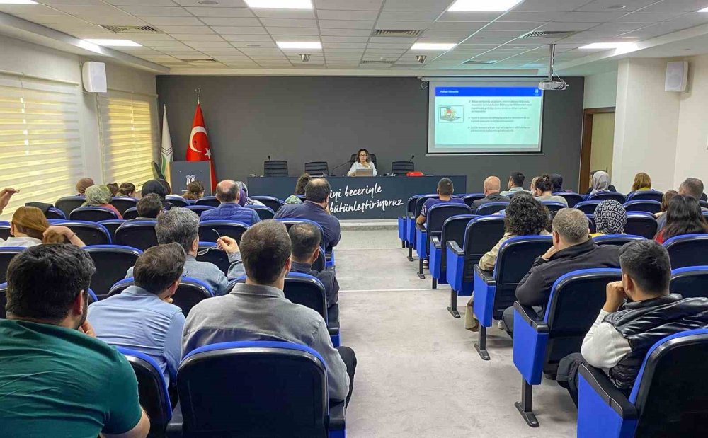 Siber Güvenlik Farkındalık Eğitimi Verildi