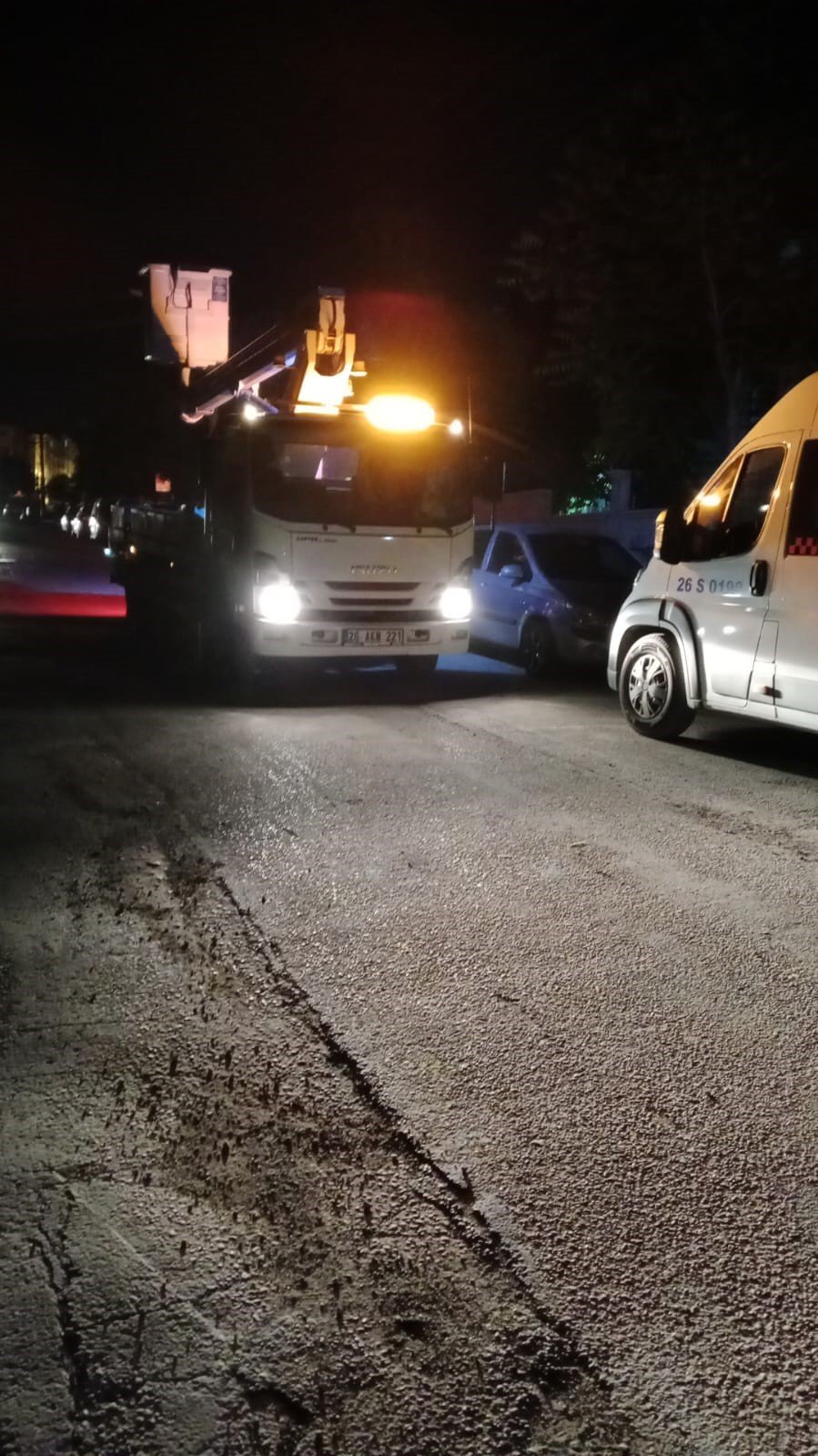 Oedaş Trafoda Mahsur Kalan Yavru Köpeğe Duyarsız Kalmadı