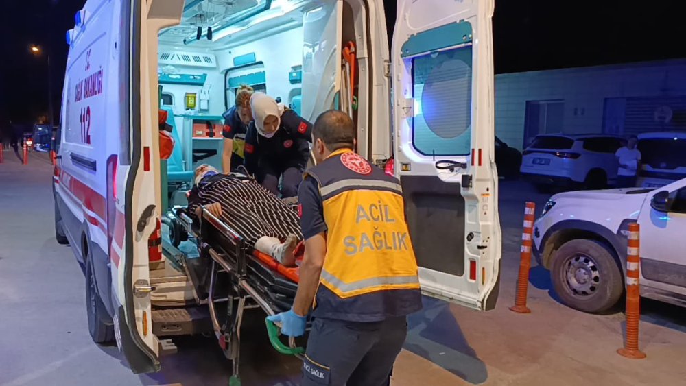 Üst Geçidi Kullanmayan Kadın Otobüsün Çarpmasıyla Ağır Yaralandı