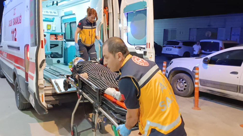 Üst Geçidi Kullanmayan Kadın Otobüsün Çarpmasıyla Ağır Yaralandı