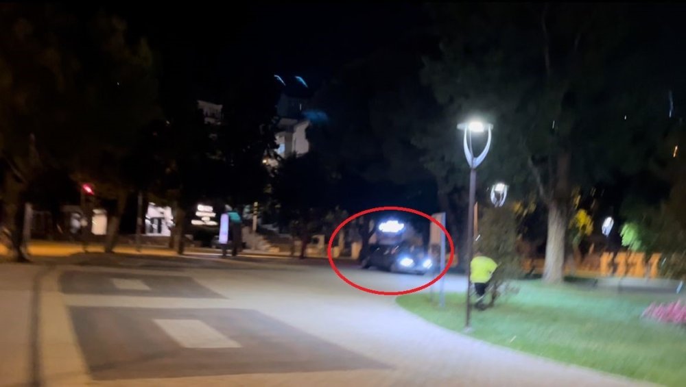 Uygulamayı Görünce Kaldırıma Çıktı, Yine Kaçamadı