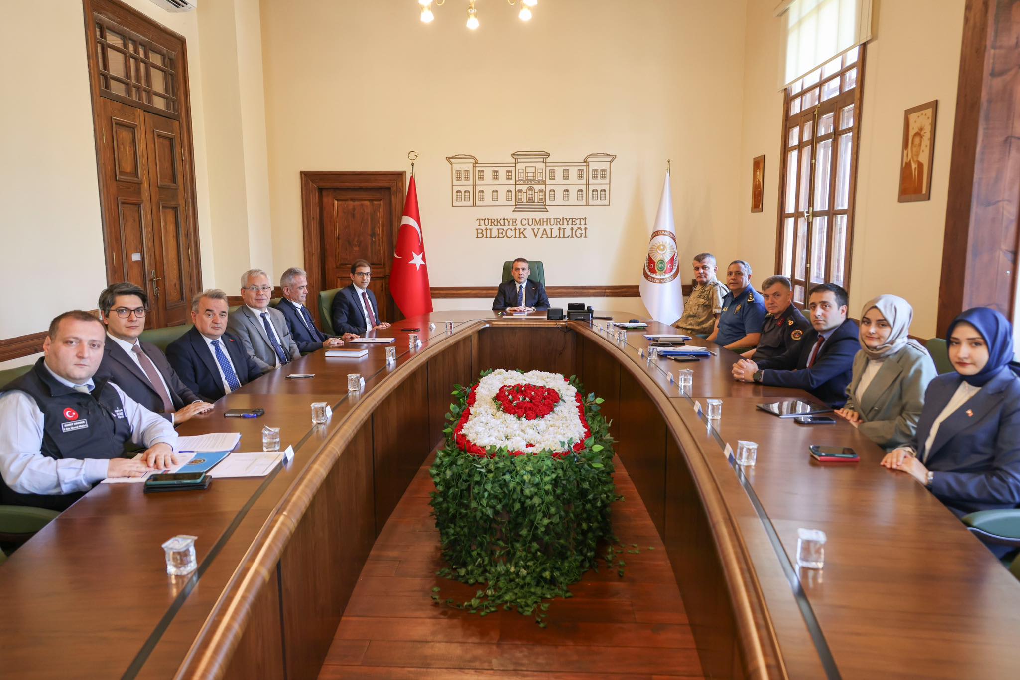 asayis-ve-guvenlik-masaya-yatirildi.jpg