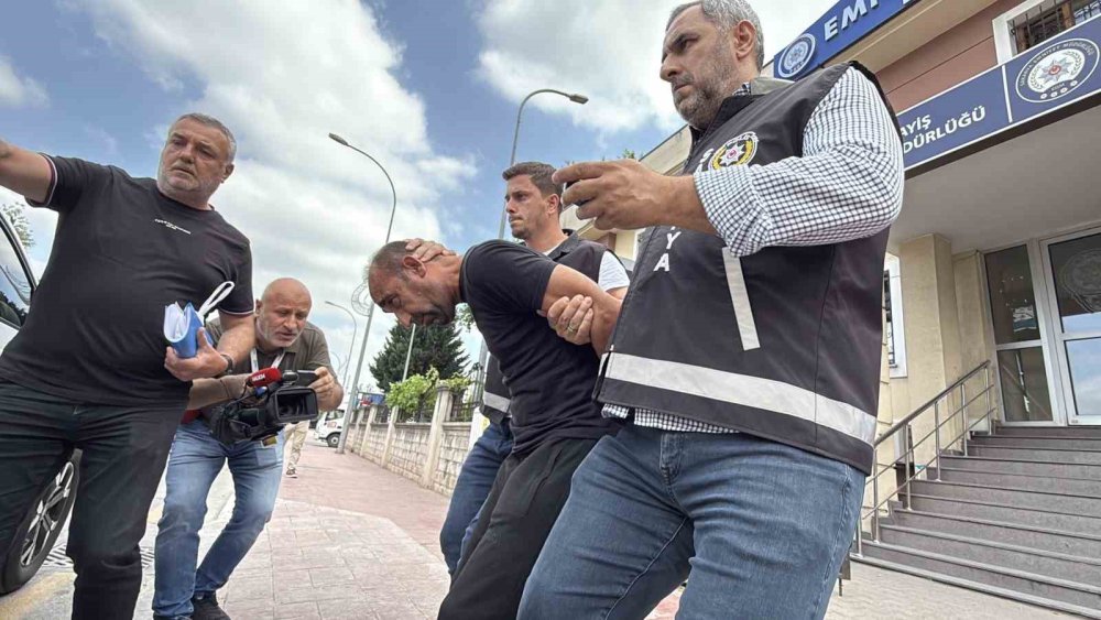 Boşandığı Eşini Ruhsatsız Silahla Öldürmüştü, Tutuklandı