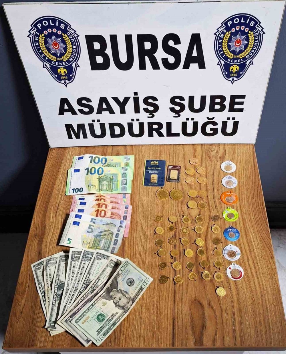 700 Bin Liralık "Altın Dolandırıcılığı": 2 Şüpheli Tutuklandı