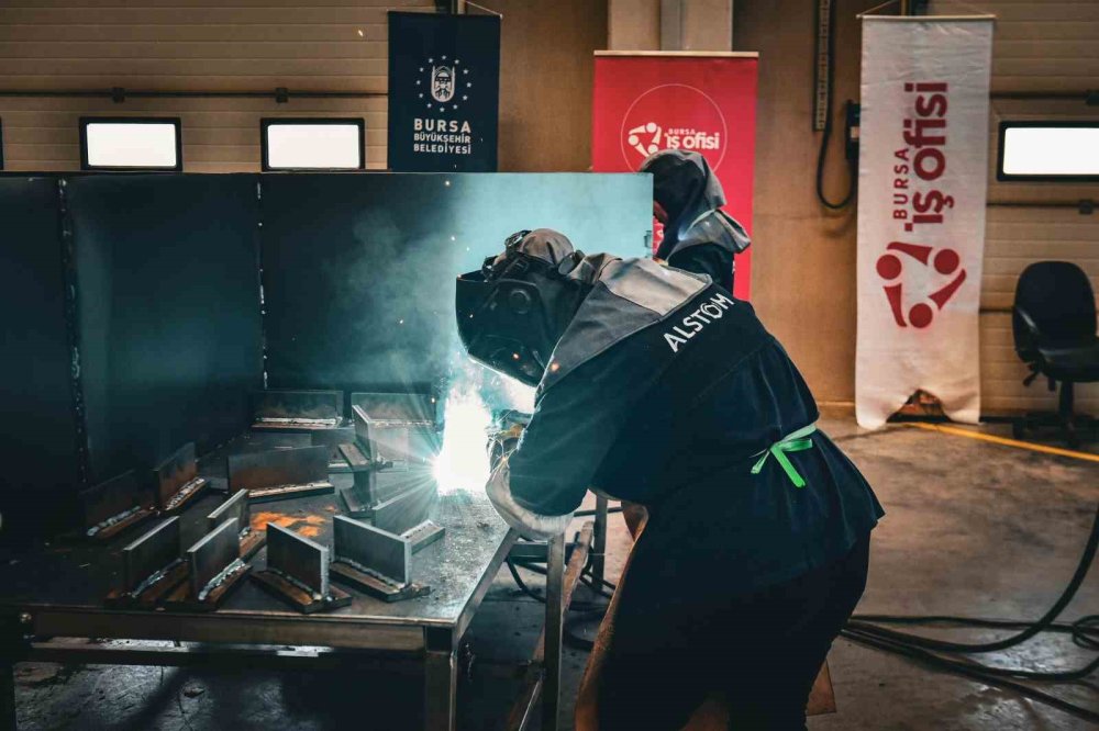 Eğitim Alan Kadınlar Kaynak Ustası Olarak İstihdam Edilecek