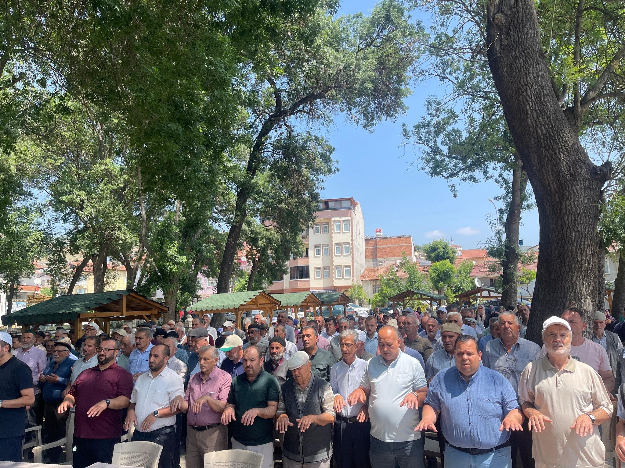 golpazarinda-yagmur-duasi.jpg