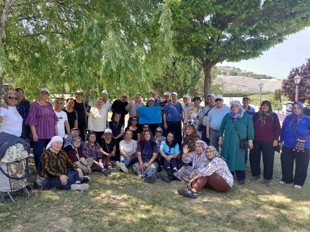 Koca Çınarlar İçin Babalar Günü Kutlaması