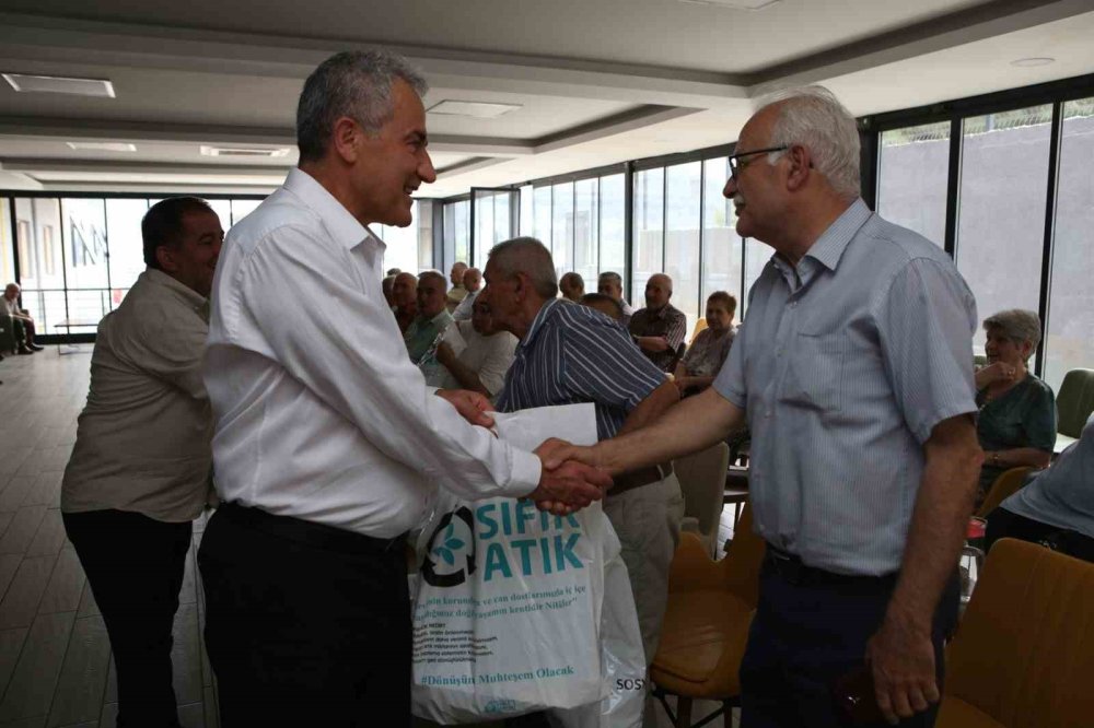 Huzurevlerinde Babalar Günü Kutlaması