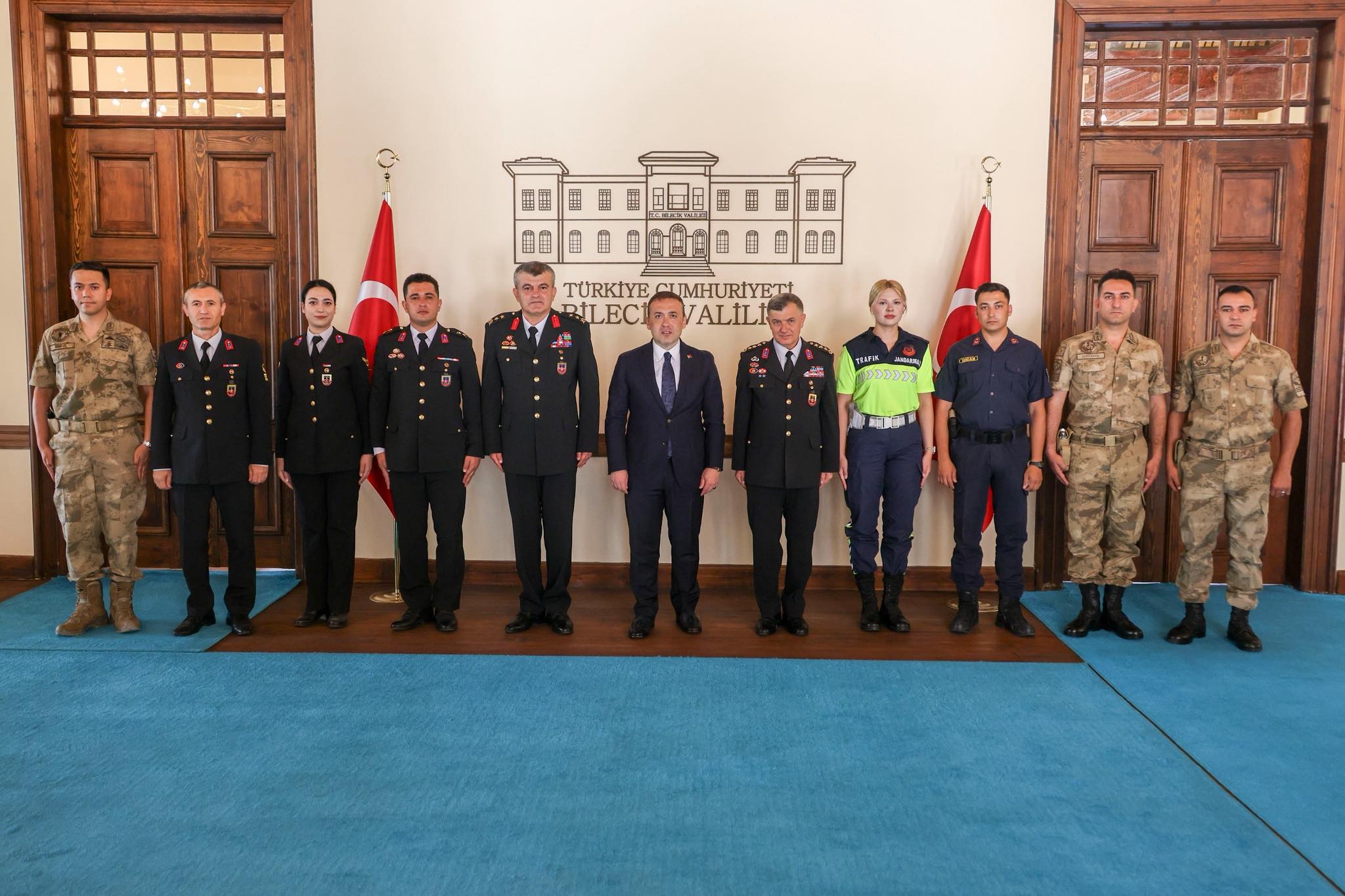 jandarma-teskilatindan-vali-sozere-ziyaret.jpg