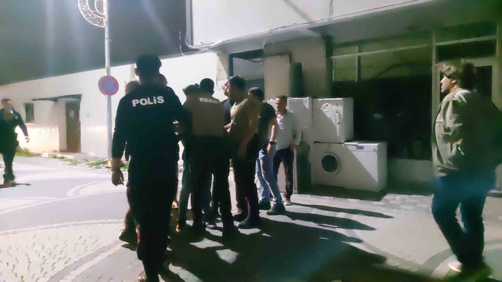 Sevgilisinden Ayrılan Genç İntihara Kalkıştı