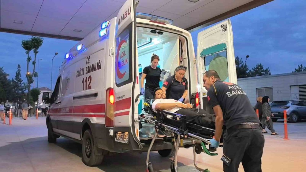 Bıçaklı Kavga: 1 Ağır Yaralı