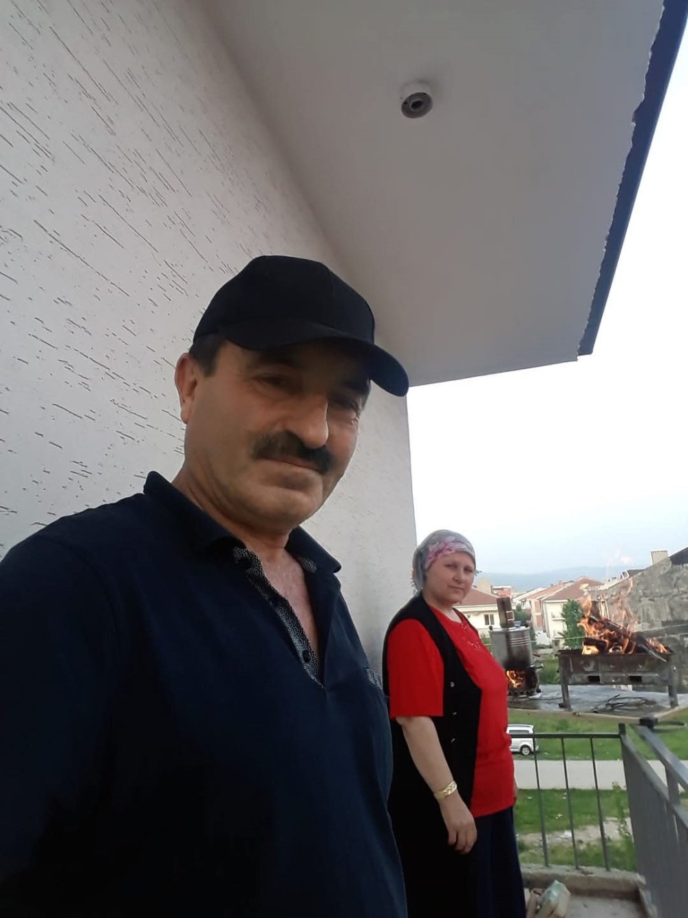 Eşini Öldürdü Ardından İntihar Etti