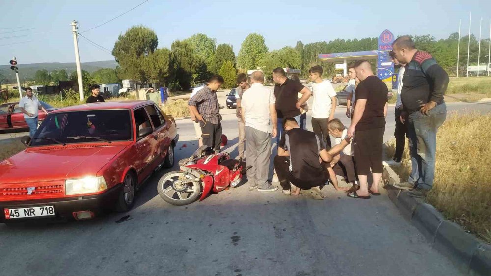 Otomobil İle Motosikletle Çarpıştı: 1 Yaralı