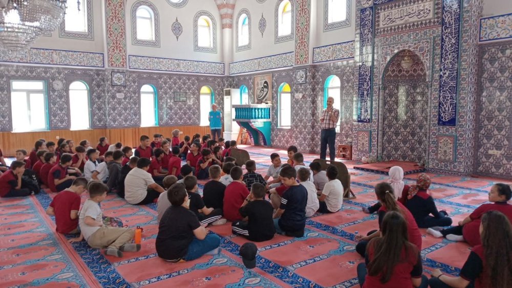 Yıl Sonu Etkinlikleri Renkli Görüntülere Sahne Oldu