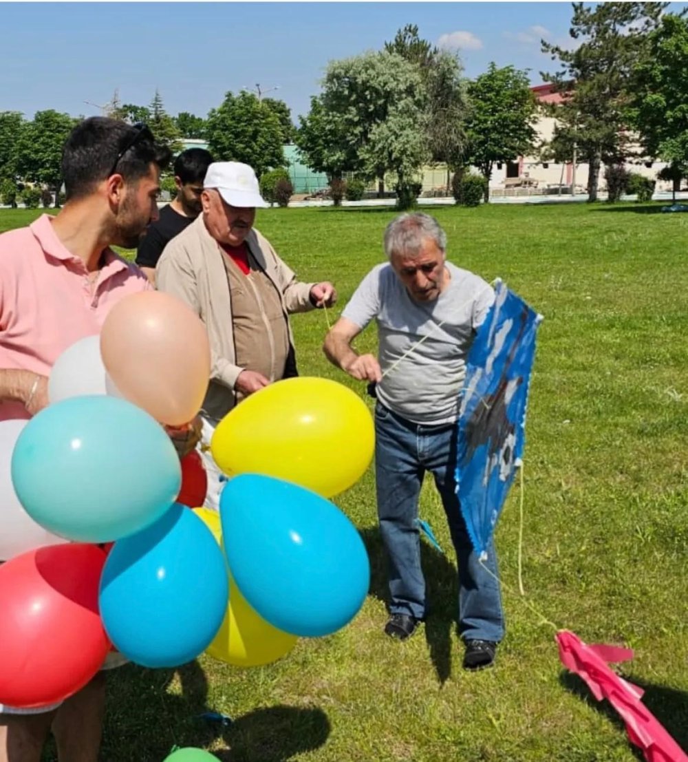 Öğrencilerden Huzurevi Sakinlerine Egzersiz Uygulaması