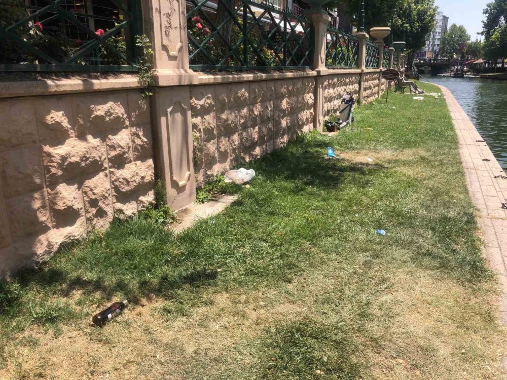 Uyarılar Duyarsızların Umurunda Değil
