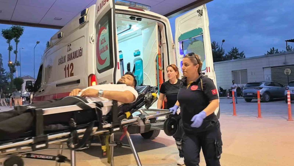 Arkadaşını Bıçaklayan Şüpheli Polis Ekiplerince Yakalandı