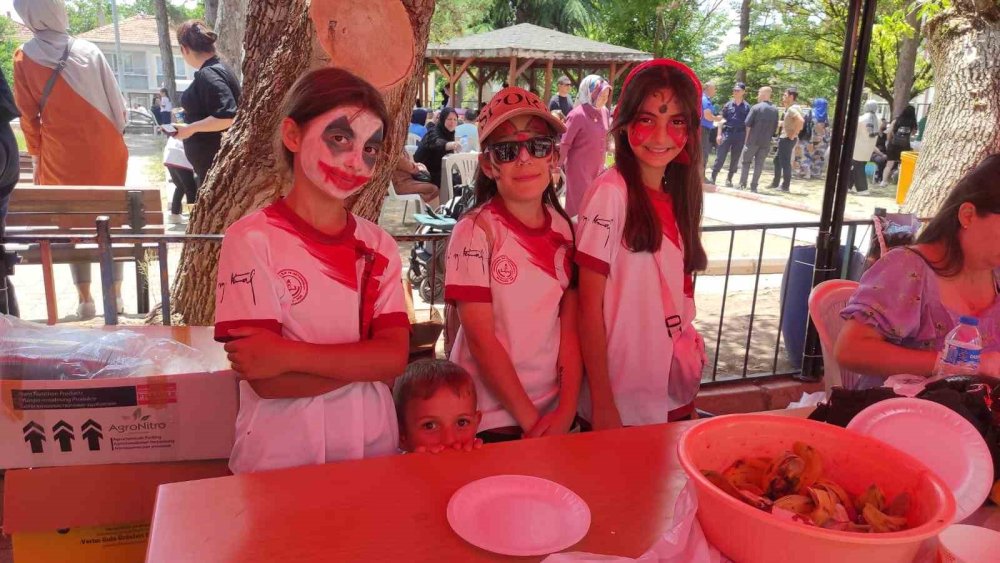 Gazimihal İlk Ve Ortaokulu, Mihalfest’in 4’üncüsüne Ev Sahipliği Yaptı