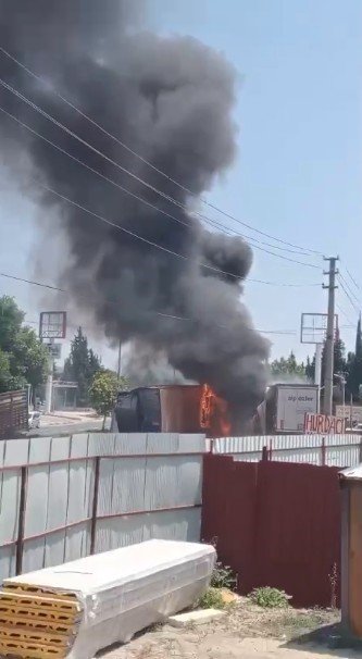 Korkunç Kaza: Araçlarda Yangın Çıktı