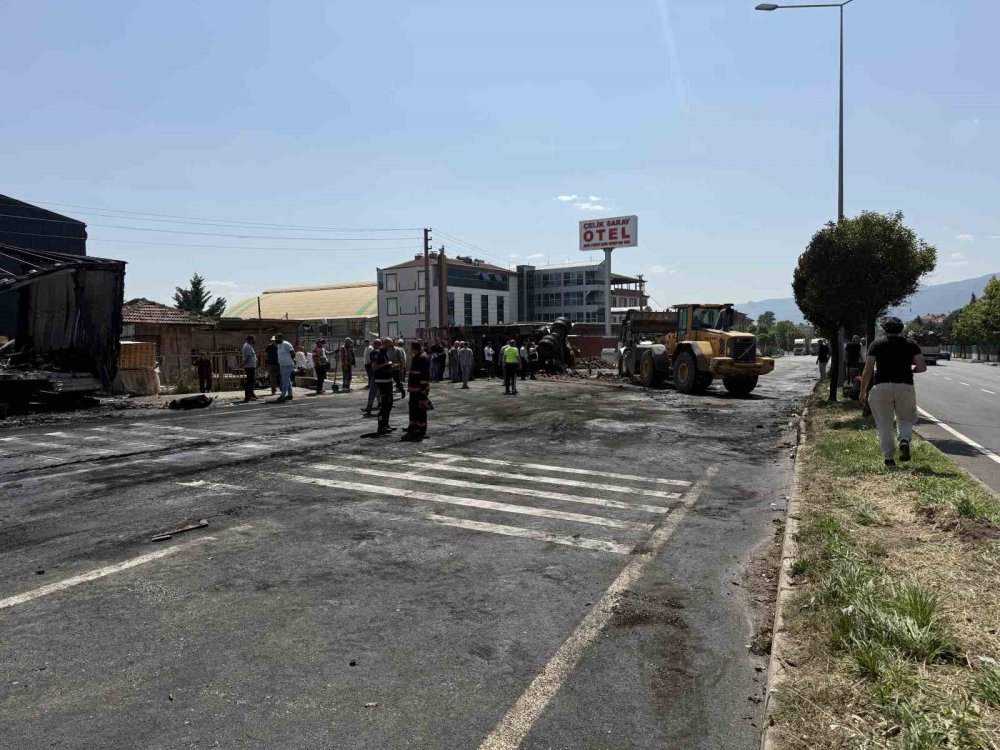 Tır Sürücüsünün Öldüğü Facia Kaza Güvenlik Kamerasında