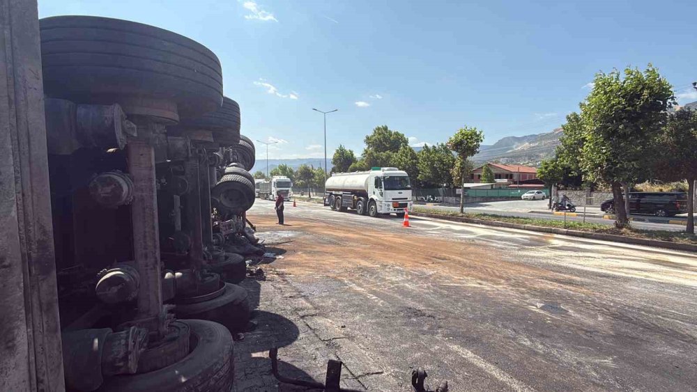Tır Sürücüsünün Öldüğü Facia Kaza Güvenlik Kamerasında