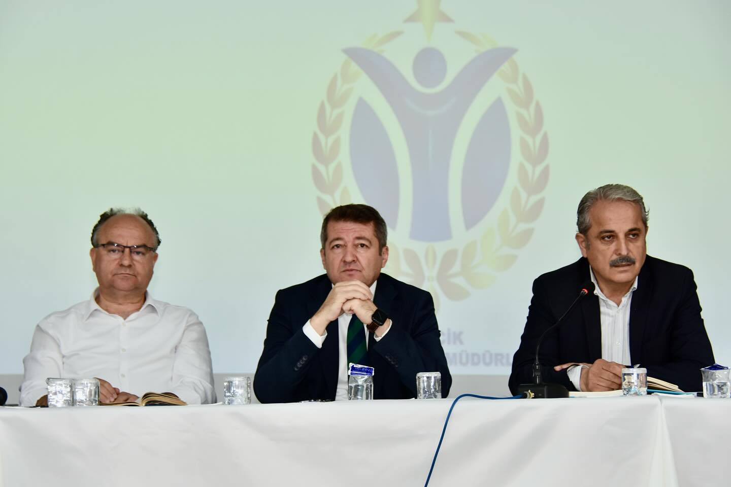 toplanti2.jpg