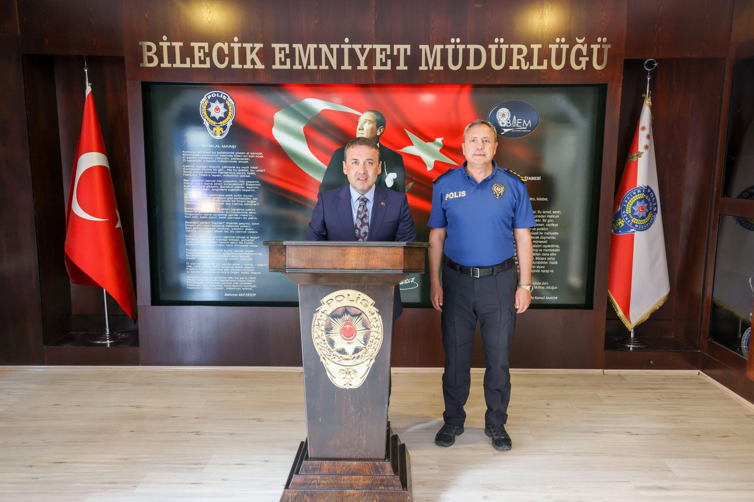 vali-sozerden-emniyet-mudurlugune-ziyaret2.jpg