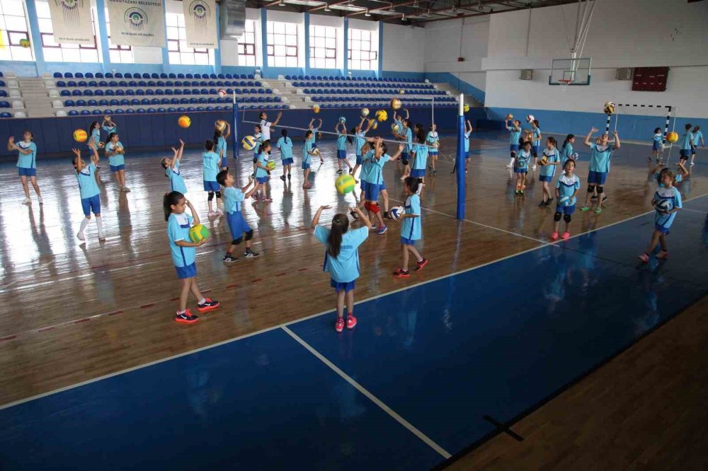 Yaz Spor Okulları Kapılarını Açıyor