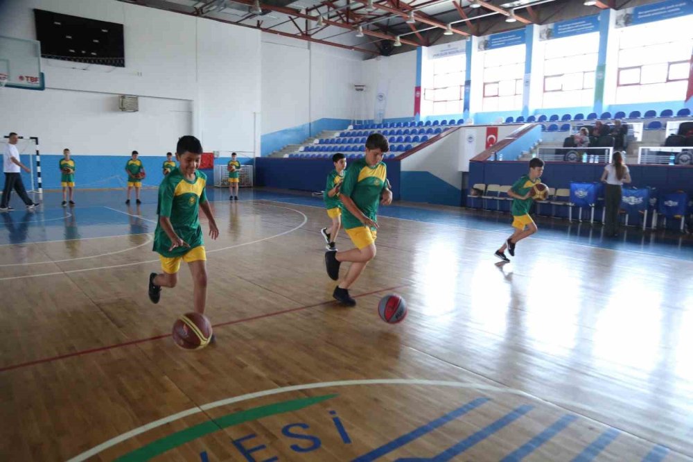 Yaz Spor Okulları Kapılarını Açıyor