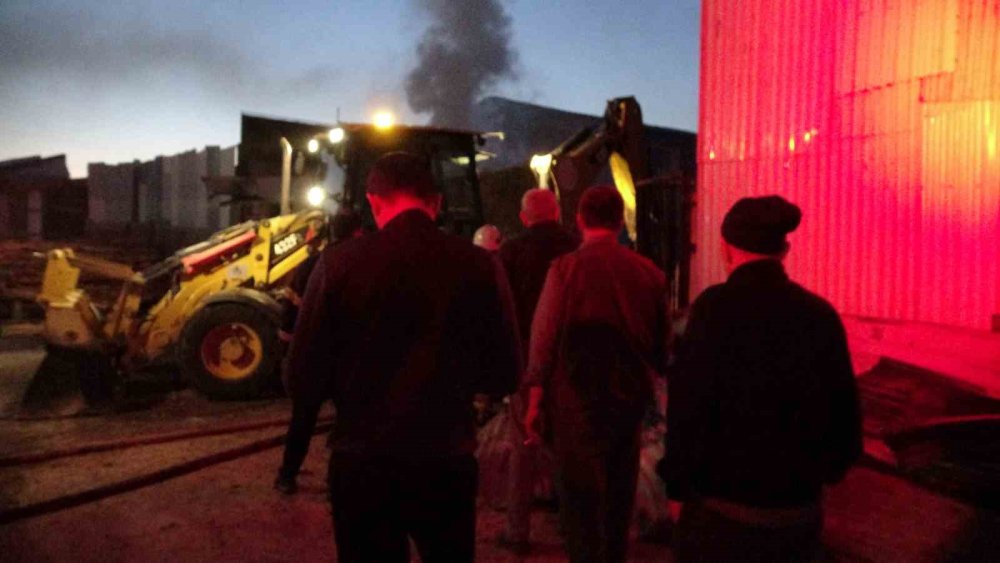 Tahta Palet Üretimi Yapan Atölyede Yangın
