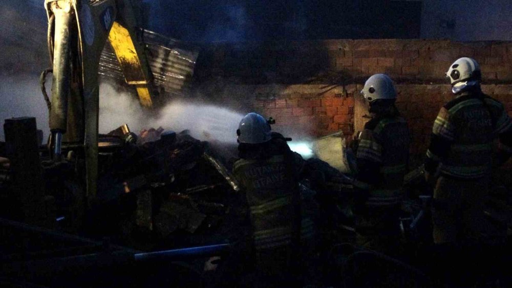 Tahta Palet Üretimi Yapan Atölyede Yangın