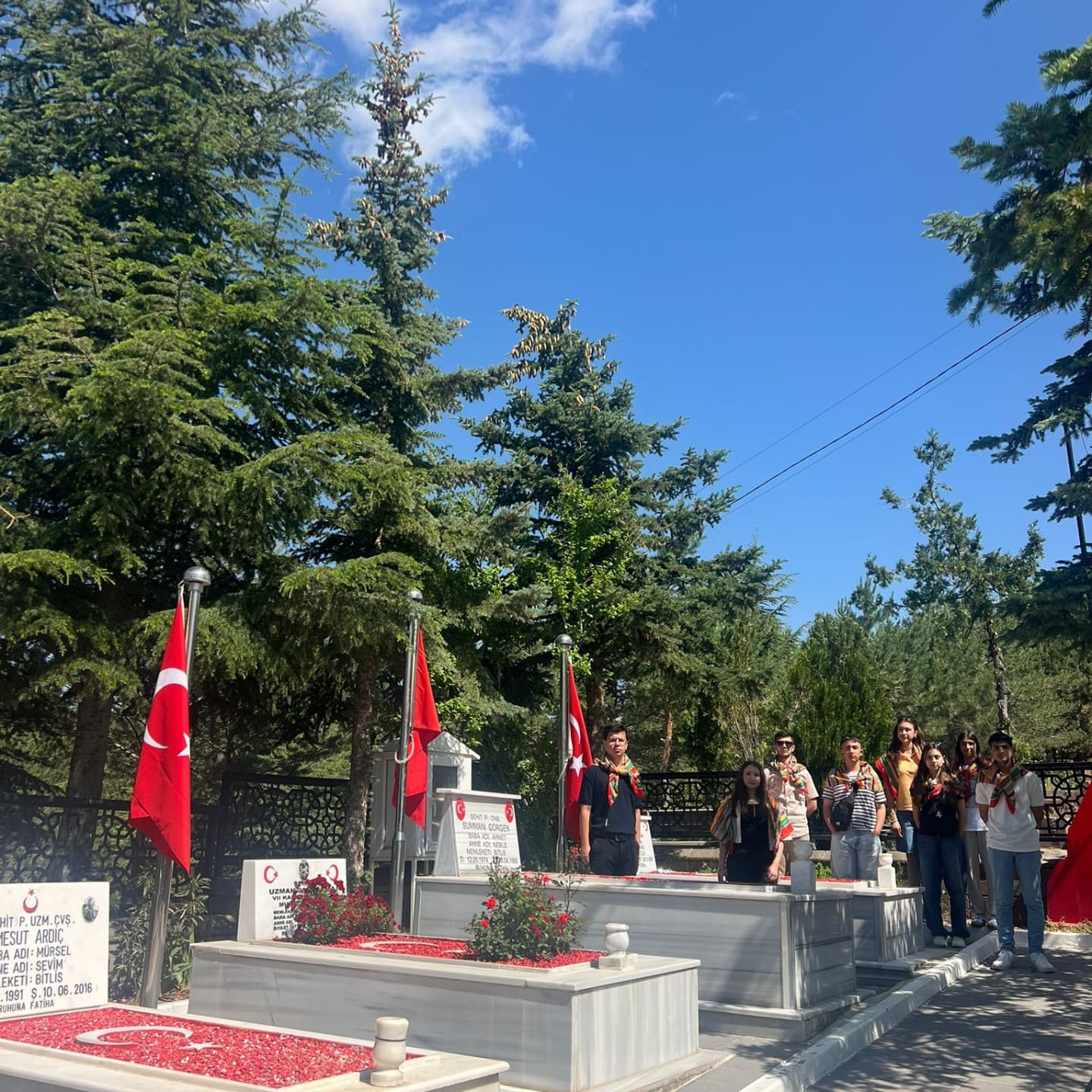 ahlat3.jpg