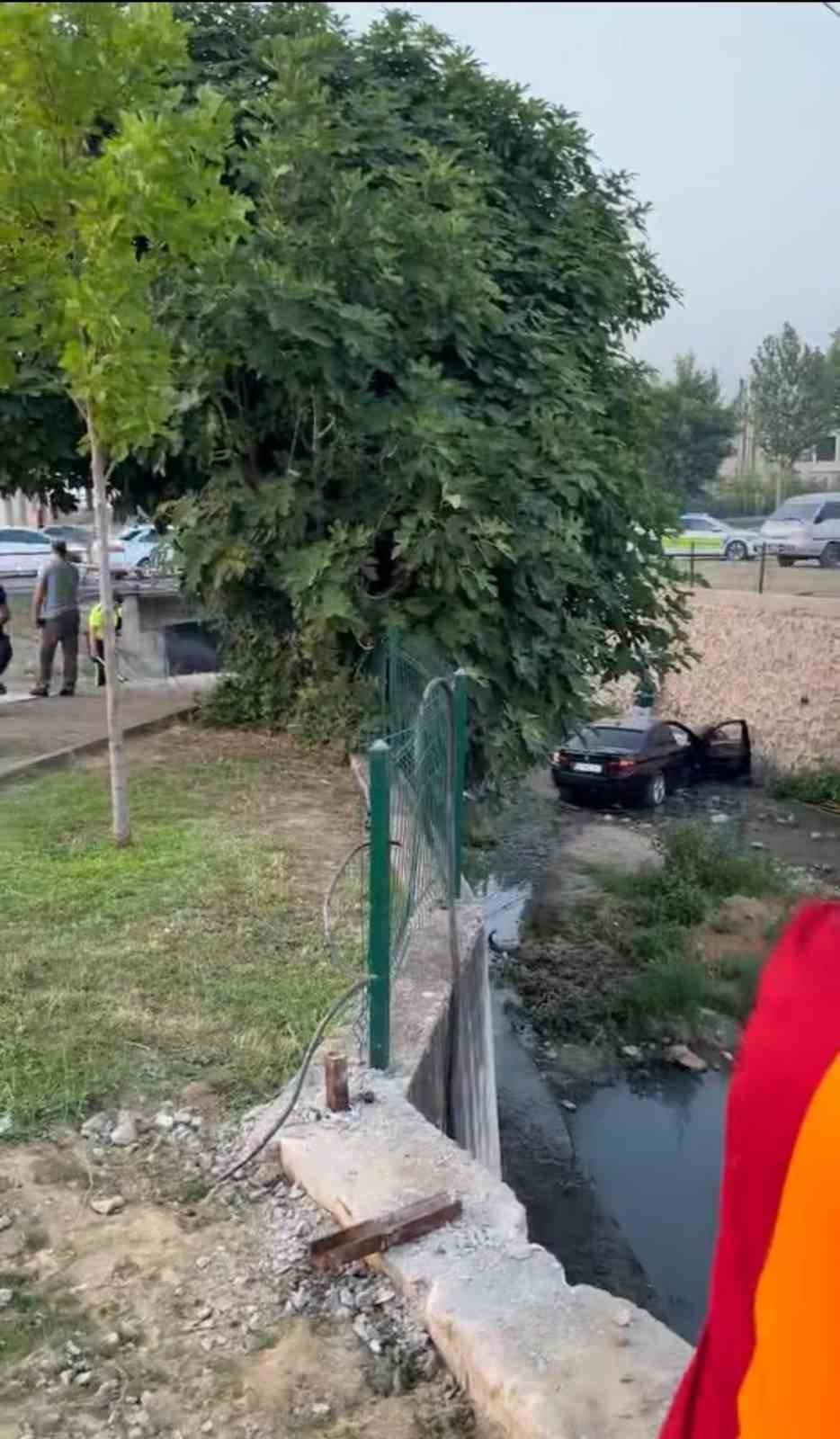 Aracın Altında Kalan Çocuk Hayatını Kaybetti