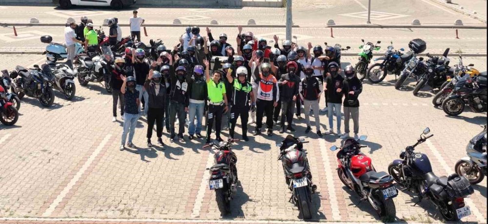 Motosiklet Sürücülerine Uygulamalı Eğitim Verildi