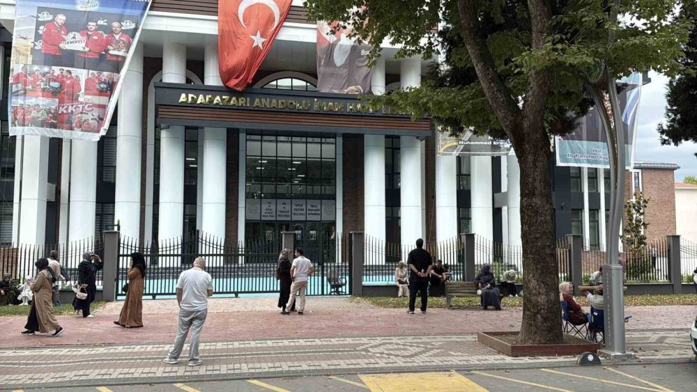 Yks’nin İlk Oturumu Başladı