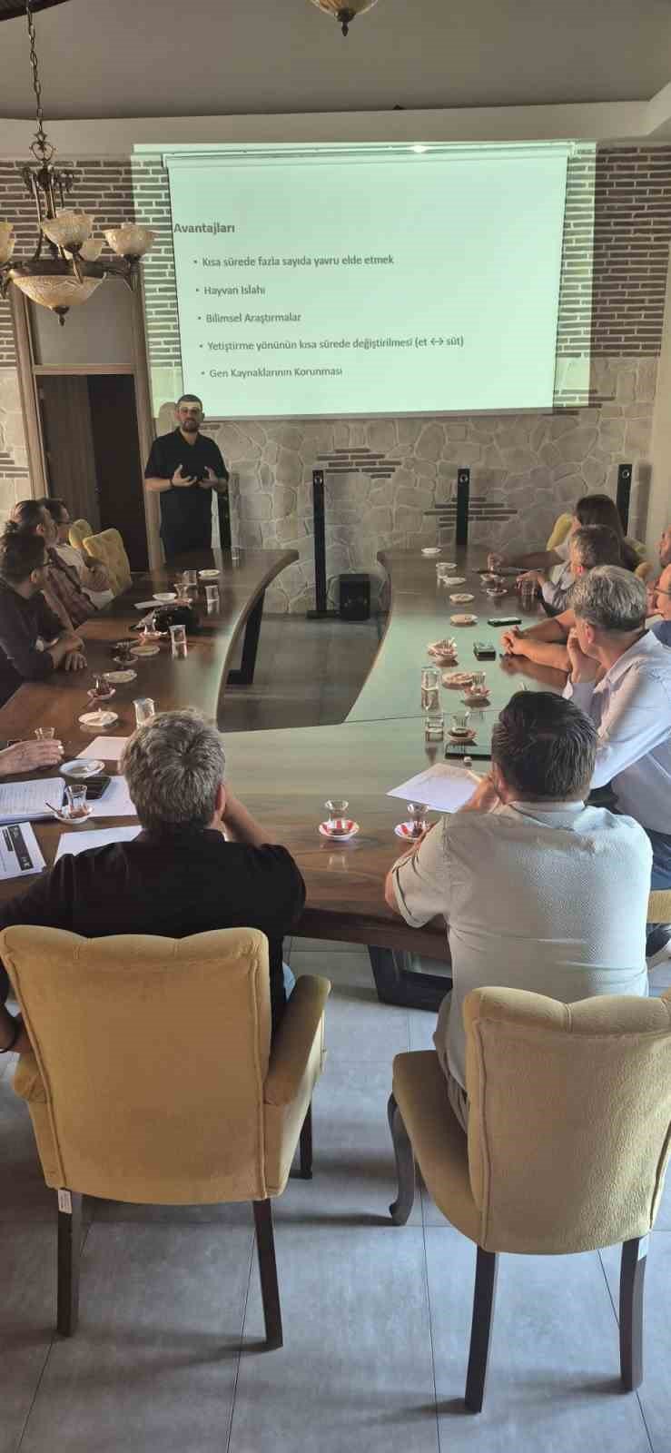Embriyo üretimi ve transferi uygulamalarının yaygınlaştırılması konuşuldu