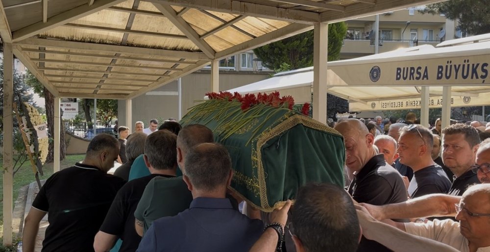 Karne Gününde Fenalaşan Öğretmen Hayatını Kaybetti