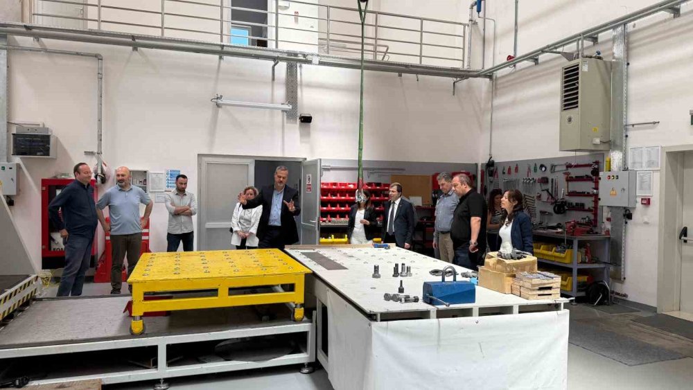 Sismik İzolatör Test Merkezi'ne teknik inceleme gezisi