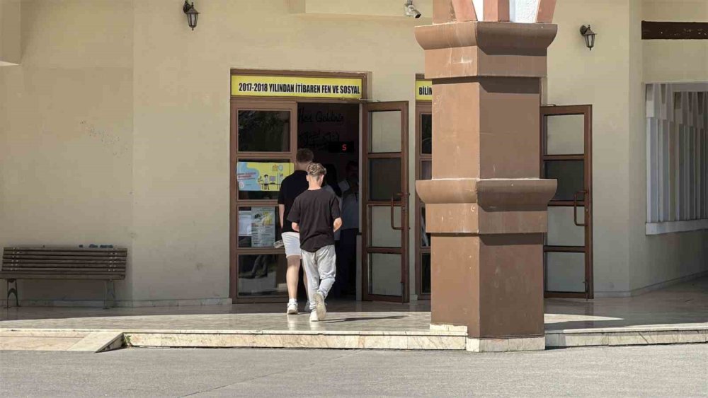 Yks’nin İkinci Oturumu İçin Öğrenciler Ter Dökmeye Başladı