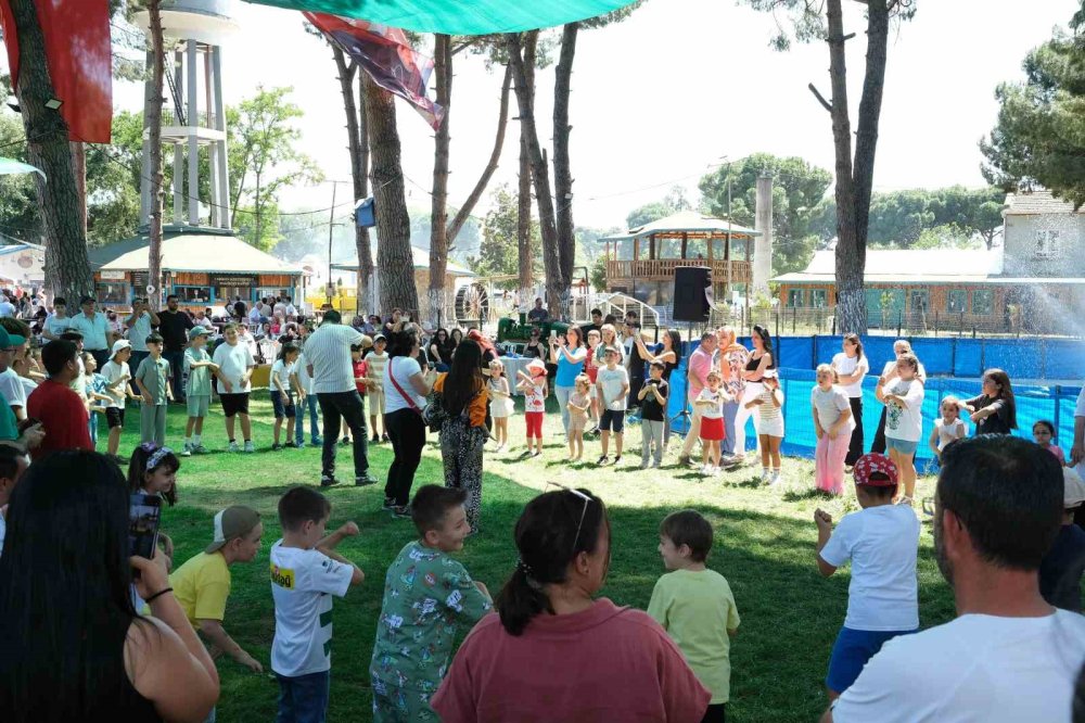 Geleneksel Piknik, Gencinden Yaşlısına Tüm Herkesi Bir Araya Getirdi