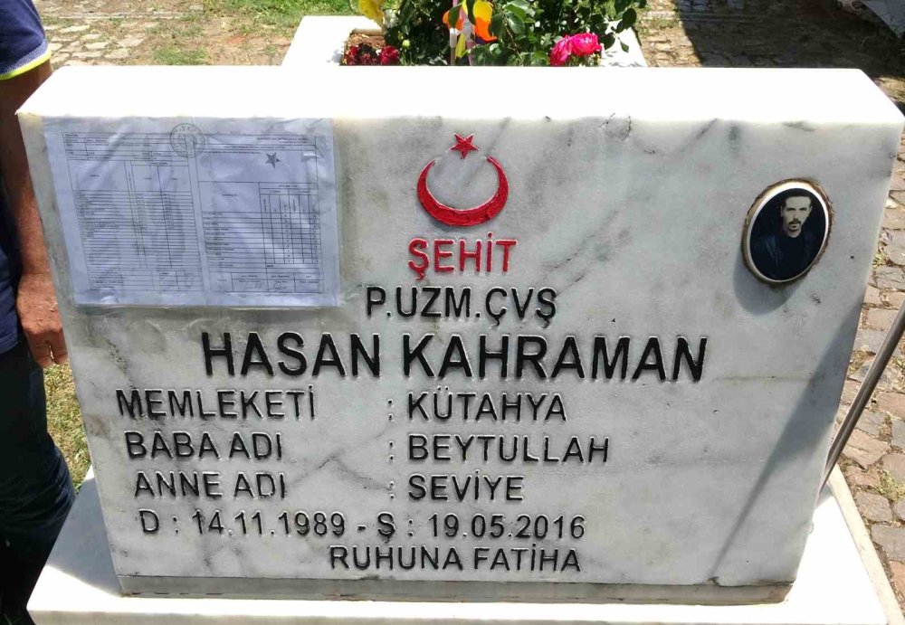 Şehit Babasına Duygu Yüklü Karne Hediyesi