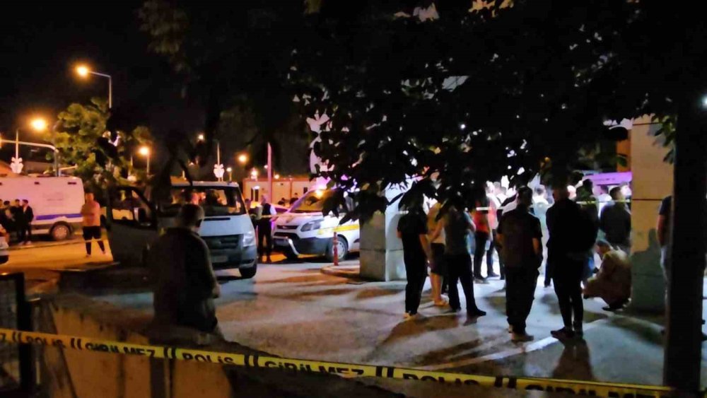 Hastane Bahçesinde Silahlı Kavga: 1 Ölü
