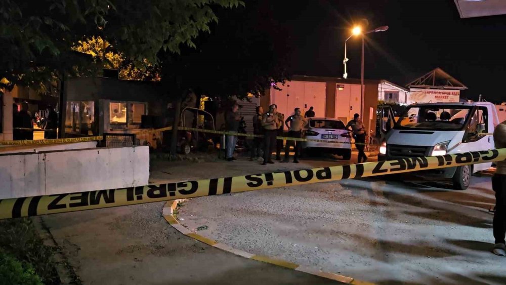Hastane Bahçesinde Silahlı Kavga: 1 Ölü