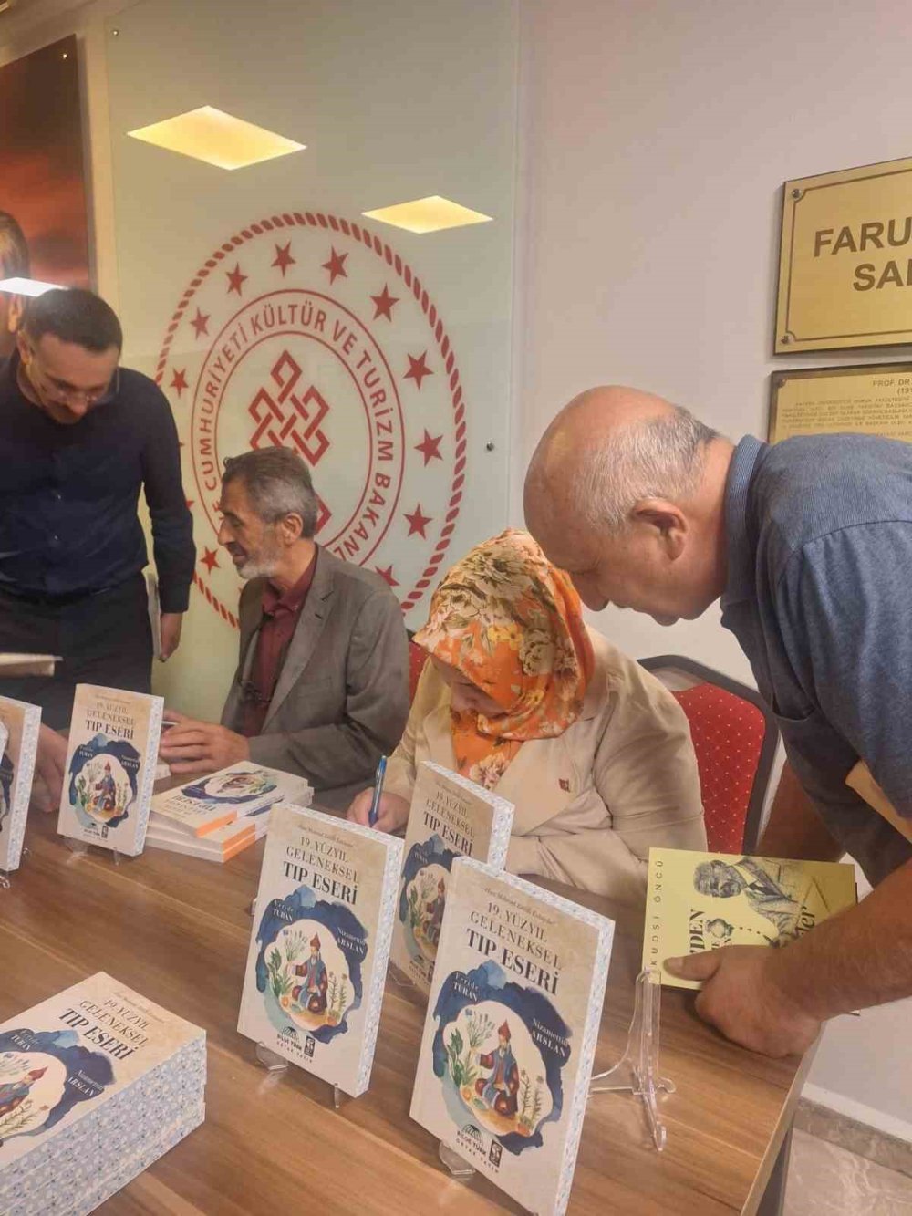 Tarihî El Yazması Eser Kitap Haline Getirildi