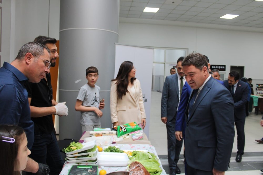 Kas Hastası 2 Çocuk İçin Panayır Düzenlendi