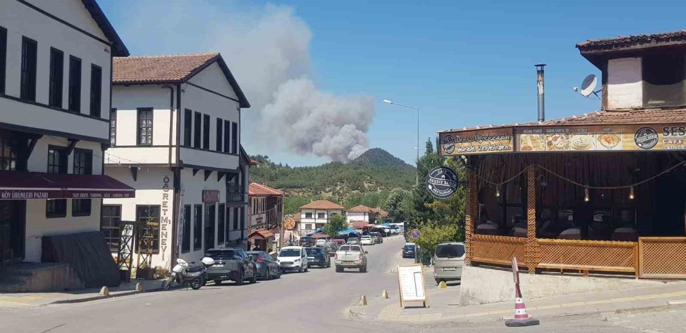 Bölgeye Çok Sayıda Ekip Sevk Edildi