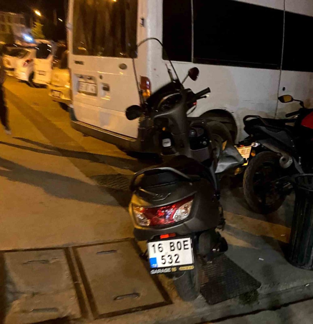 Motosikletler Çarpıştı: 4 Yaralı