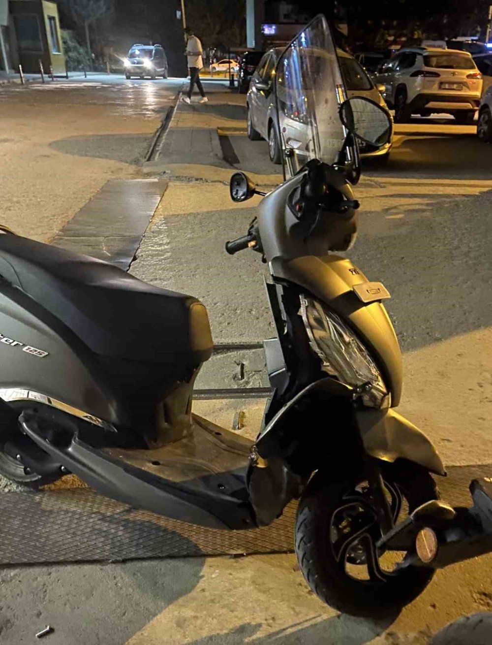 Motosikletler Çarpıştı: 4 Yaralı