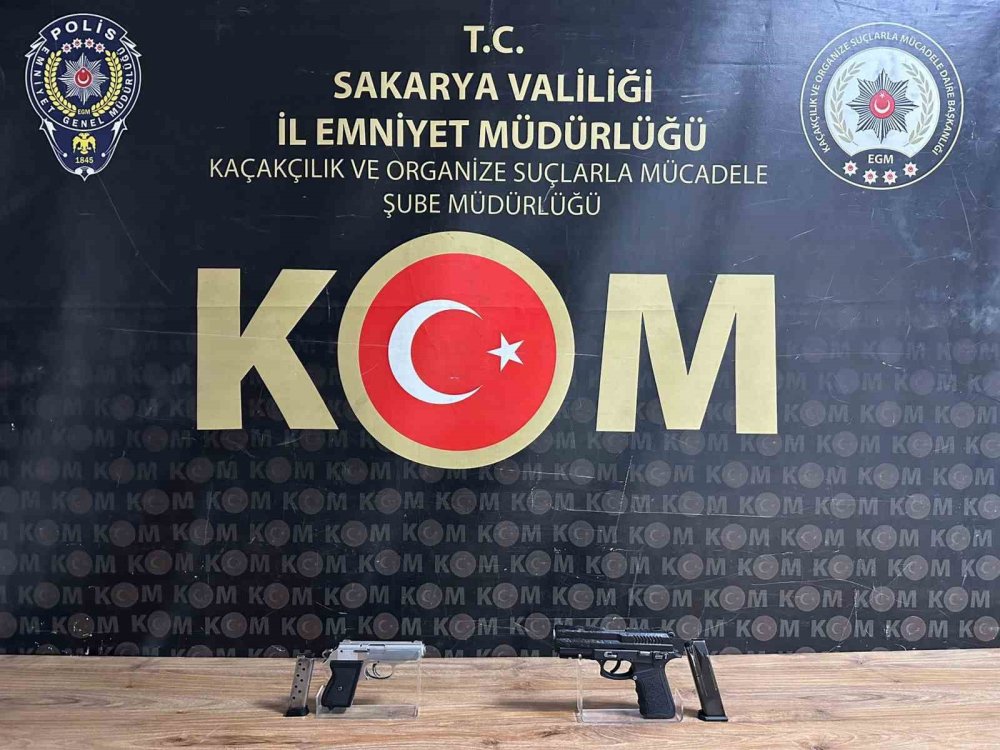 Silah Kaçakçılığına Darbe: Çok Sayıda Silah Ve Mühimmatı Ele Geçirildi, 4 Gözaltı